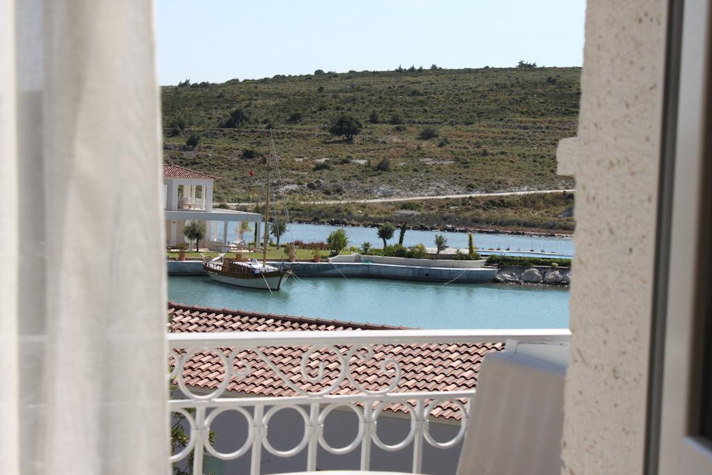 אלאקאטי Port Villa Deniz מראה חיצוני תמונה